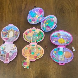 4 Bluebird Polly Pocket Compacts/3 horse compacts and 1 princess